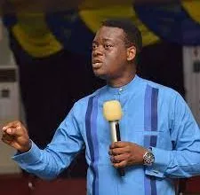 DOWNLOAD MP3: Giant Steps by Apostle AROME Osayi (Sermon) 1