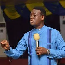 DOWNLOAD MP3: Giant Steps by Apostle AROME Osayi (Sermon) 1