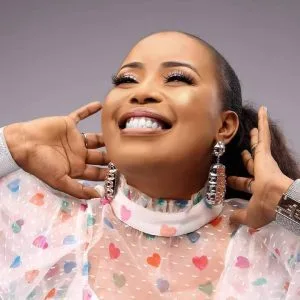 Monique Biography, Age, Husband, Net Worth, Music career, Album